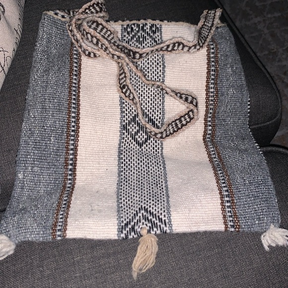 Simple crossbody Satchel - Picture 1 of 3